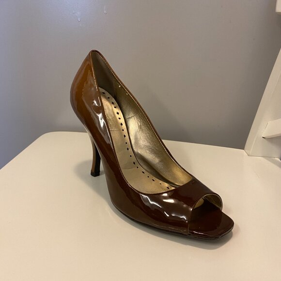 BCBGirls Ariel Brown Ombre Patent Peep Toe Heels Size 8 - Picture 5 of 10